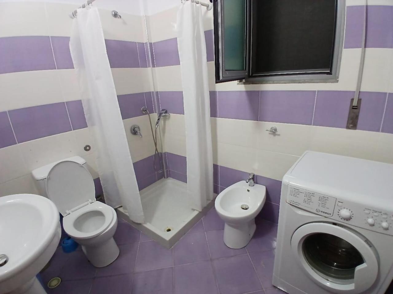 House Vlorë